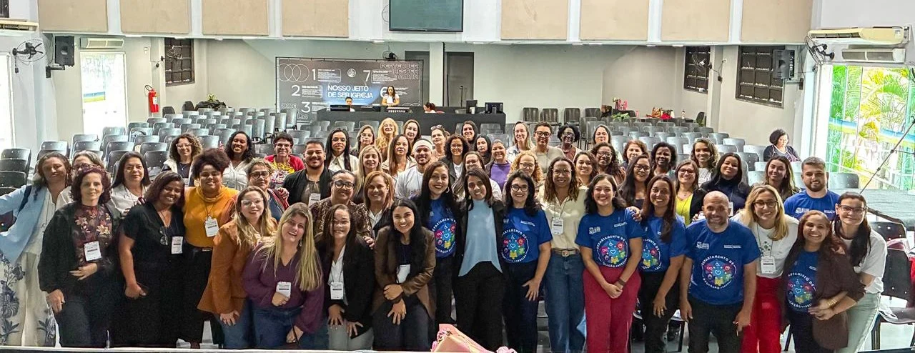 Reunião de educação inclusiva realizada pela Prefeitura de Belford Roxo na Primeira Igreja Batista da Piam (foto 2)